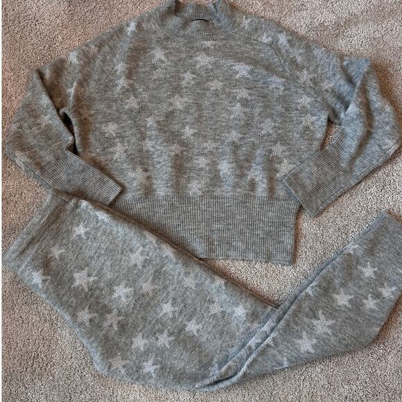 Ann Taylor Grey and Silver Star Lounge PJ SET - Picture 1 of 11